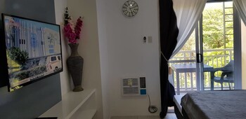 Beach Condos Pico de Loro Hamilo Coast 3*