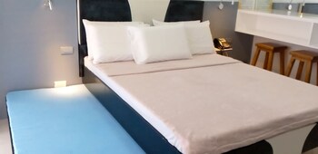 Beach Condos Pico de Loro Hamilo Coast 3*