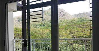 Beach Condos Pico de Loro Hamilo Coast 3*
