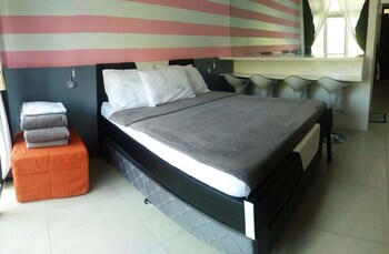 Beach Condos Pico de Loro Hamilo Coast 3*