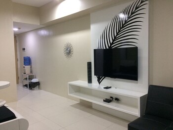 Beach Condos Pico de Loro Hamilo Coast 3*