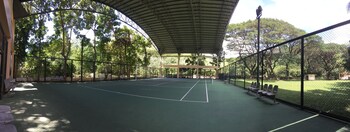 Beach Condos Pico de Loro Hamilo Coast 3*
