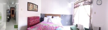 Beach Condos Pico de Loro Hamilo Coast 3*