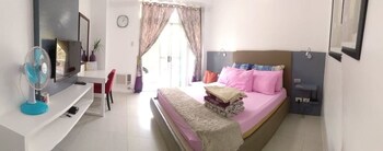 Beach Condos Pico de Loro Hamilo Coast 3*