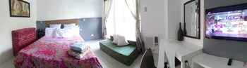 Beach Condos Pico de Loro Hamilo Coast 3*