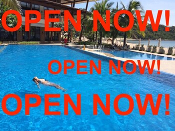 Beach Condos Pico de Loro Hamilo Coast 3*