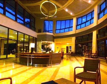 Beach Condos Pico de Loro Hamilo Coast 3*