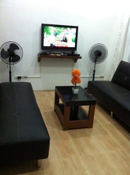 Beach Condos Pico de Loro Hamilo Coast 3*