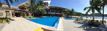 Beach Condos Pico de Loro Hamilo Coast 3*
