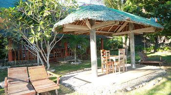 Lazi Beach Club 3*