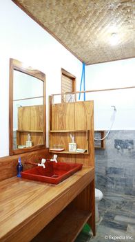 Lazi Beach Club 3*