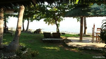 Lazi Beach Club 3*