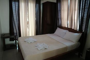 S-E Hotel and Residence 3*