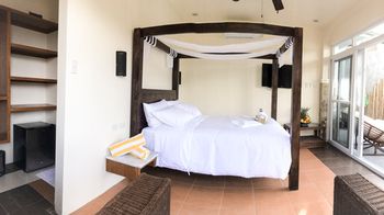 Edgewater Dive & Spa Resort 4*