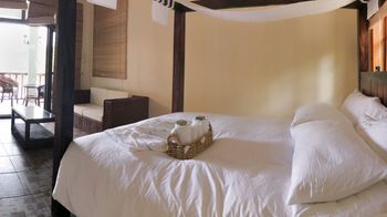 Edgewater Dive & Spa Resort 4*