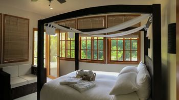Edgewater Dive & Spa Resort 4*