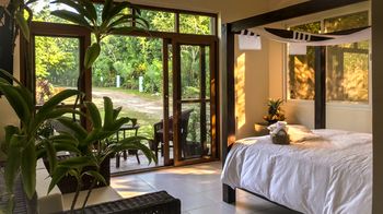 Edgewater Dive & Spa Resort 4*