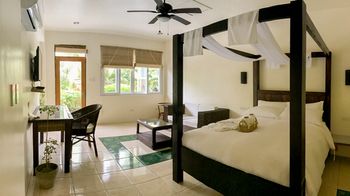 Edgewater Dive & Spa Resort 4*