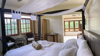 Edgewater Dive & Spa Resort 4*