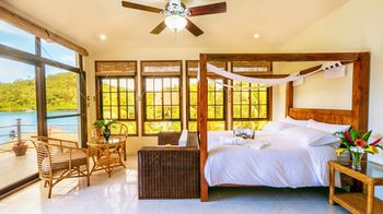 Edgewater Dive & Spa Resort 4*