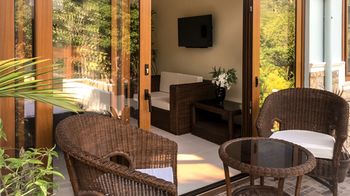 Edgewater Dive & Spa Resort 4*