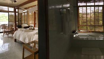 Edgewater Dive & Spa Resort 4*