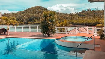 Edgewater Dive & Spa Resort 4*