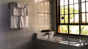 Edgewater Dive & Spa Resort 4*