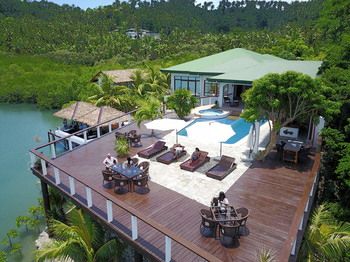 Edgewater Dive & Spa Resort 4*