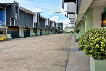 Daisy Drive Inn 2*