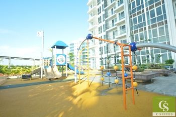 CSuites at 8 Newtown Residences 3*