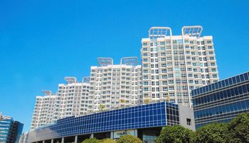 CSuites at 8 Newtown Residences 3*
