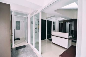 The Strand Suites and Dormitel 2*