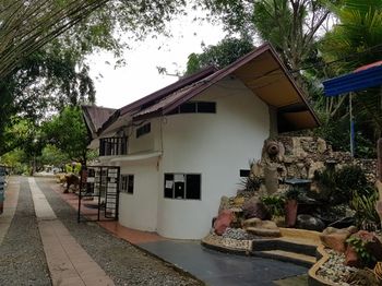 Nipa Hut Resort 3*