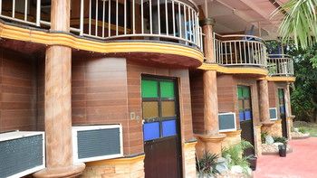 Nipa Hut Resort 3*