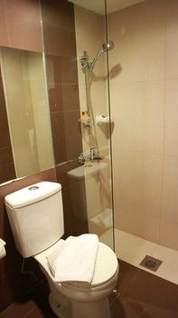 Tacloban Plaza Hotel 3*