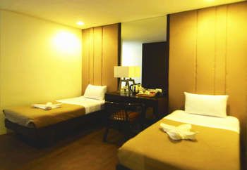 Tacloban Plaza Hotel 3*