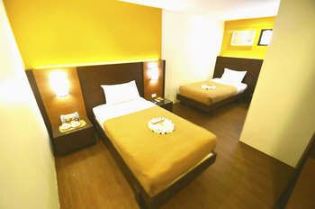 Tacloban Plaza Hotel 3*