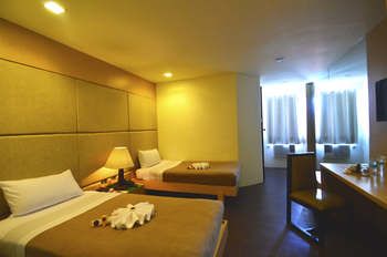 Tacloban Plaza Hotel 3*