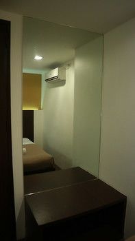 Tacloban Plaza Hotel 3*