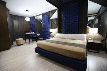 Victoria Court Canley - Pasig 3*