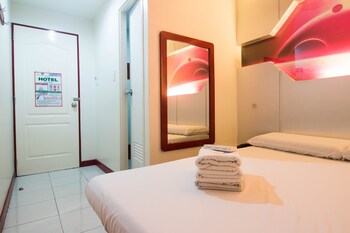 Astrotel Cubao 3*