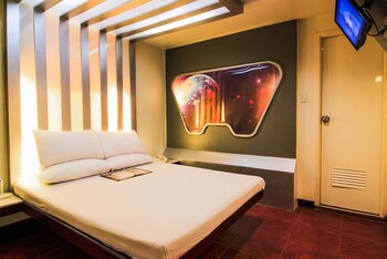 Astrotel Cubao 3*