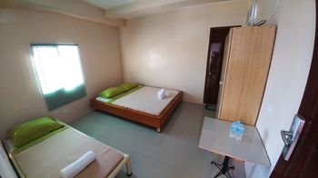 Cebu Courtyard 2*