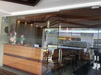 Cebu Courtyard 2*