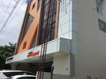 Cebu Courtyard 2*