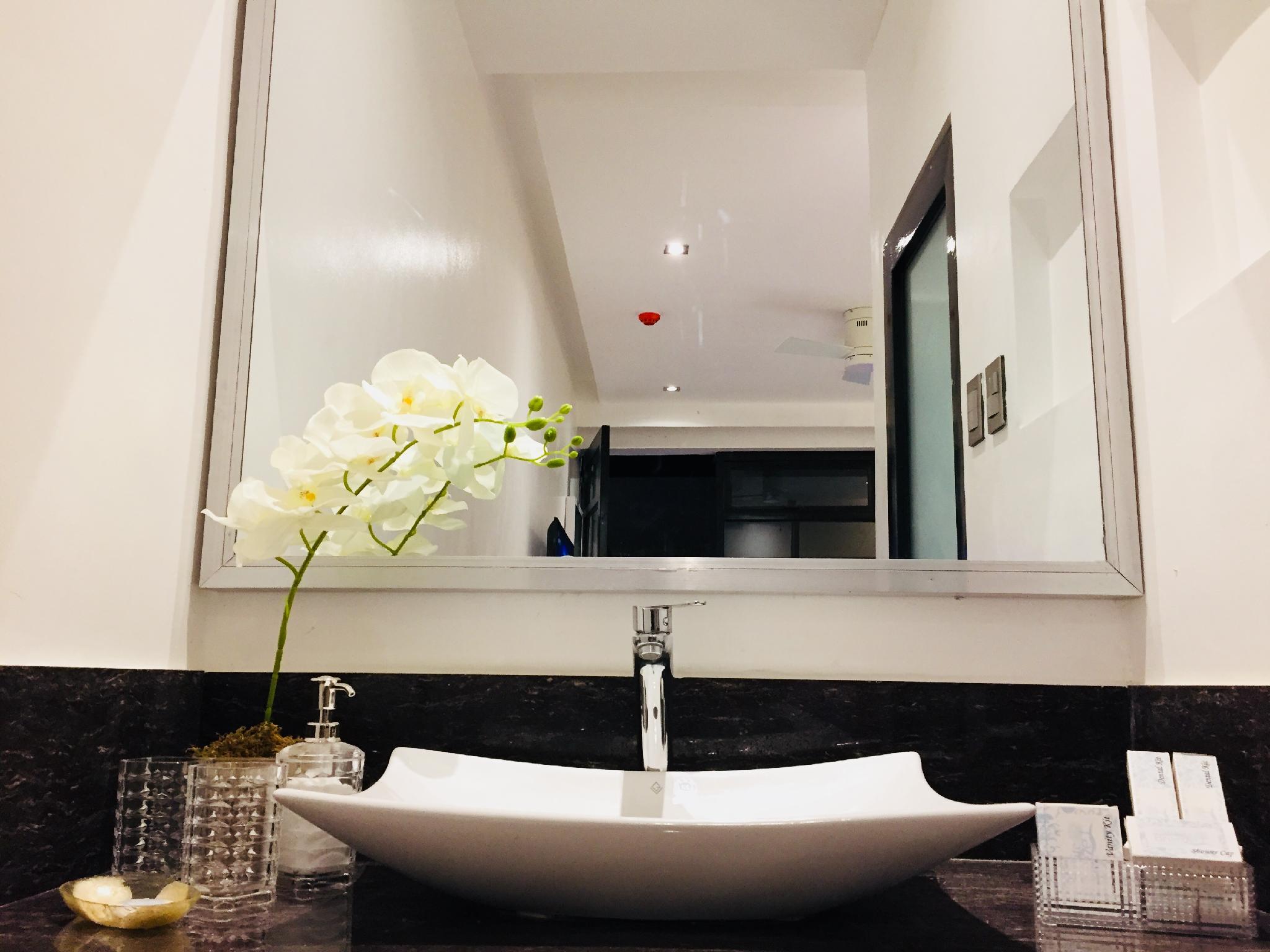 White Breeze Palawan Boutique Hotel 3*