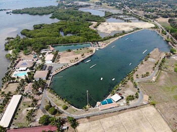 Lago de Oro Hotel & Wakepark 3*