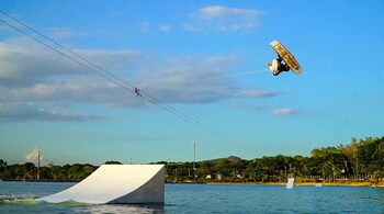 Lago de Oro Hotel & Wakepark 3*