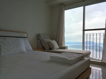 Wind Residences by SMCo 2*
